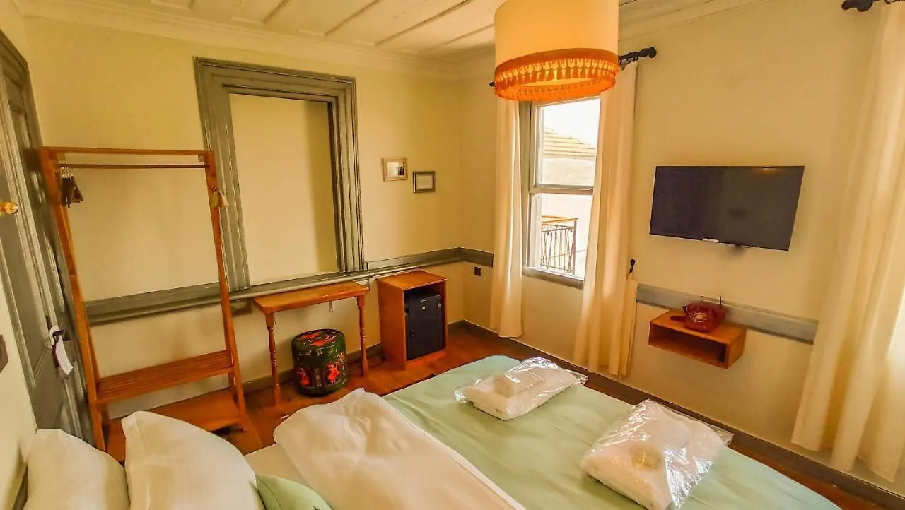 Variante Hotel 이즈미르 2*,